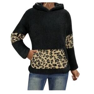 C+D+M Womens Leopard Print Color Block Pullover Teddy Bear Hoodie Size M NWT